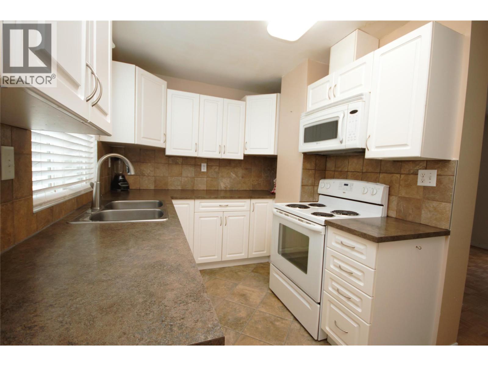 4923 Ryegrass Road, Oliver, British Columbia  V0H 1T1 - Photo 6 - 10403768