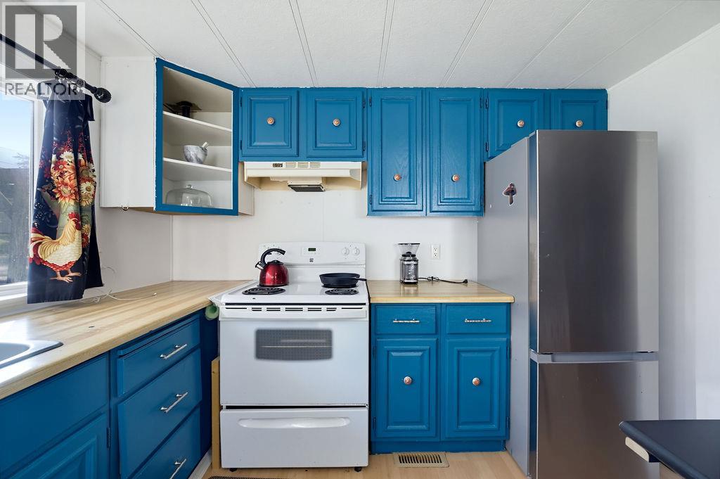 4137 Spallumcheen Drive Unit# 18, Armstrong, British Columbia  V0E 1B6 - Photo 6 - 10403719