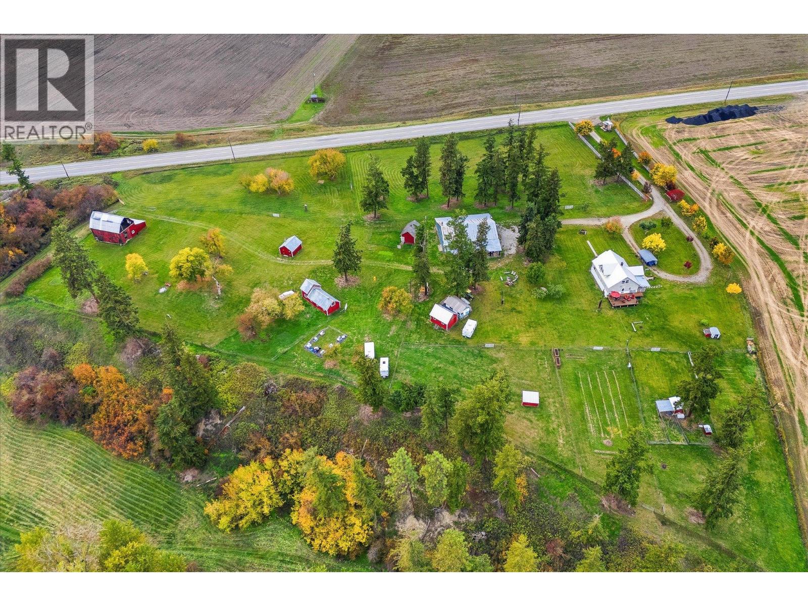 4652 Highway 97a, Armstrong, British Columbia  V0E 1B7 - Photo 2 - 10403132