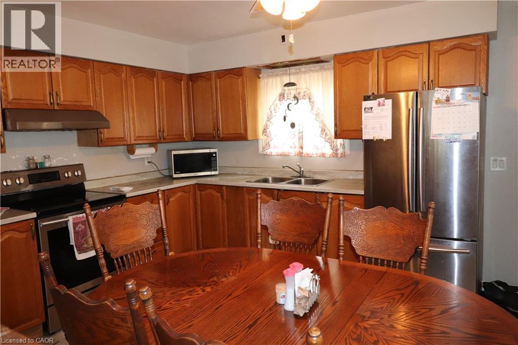 348 Weir Street N, Hamilton, Ontario  L8H 5G7 - Photo 10 - 40863642