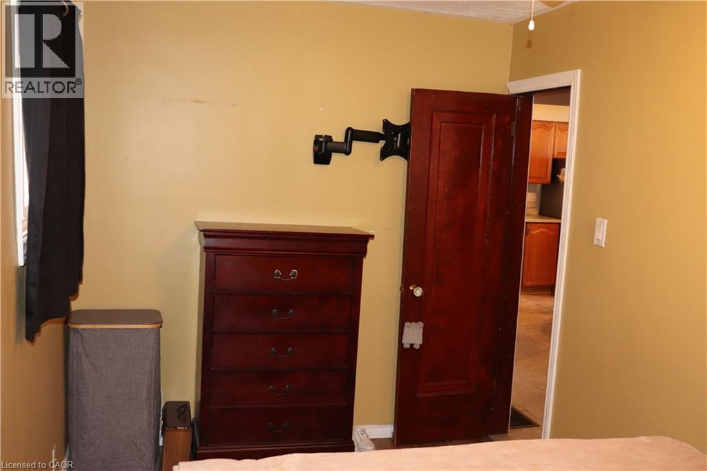 348 Weir Street N, Hamilton, Ontario  L8H 5G7 - Photo 15 - 40863642