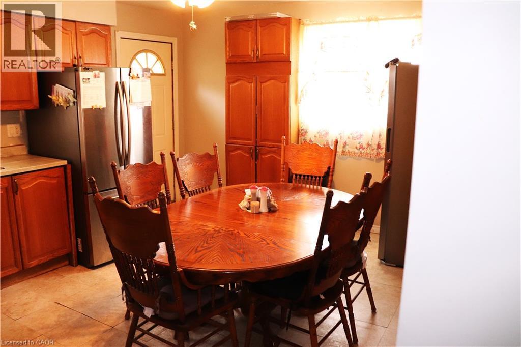 348 Weir Street N, Hamilton, Ontario  L8H 5G7 - Photo 11 - 40863642