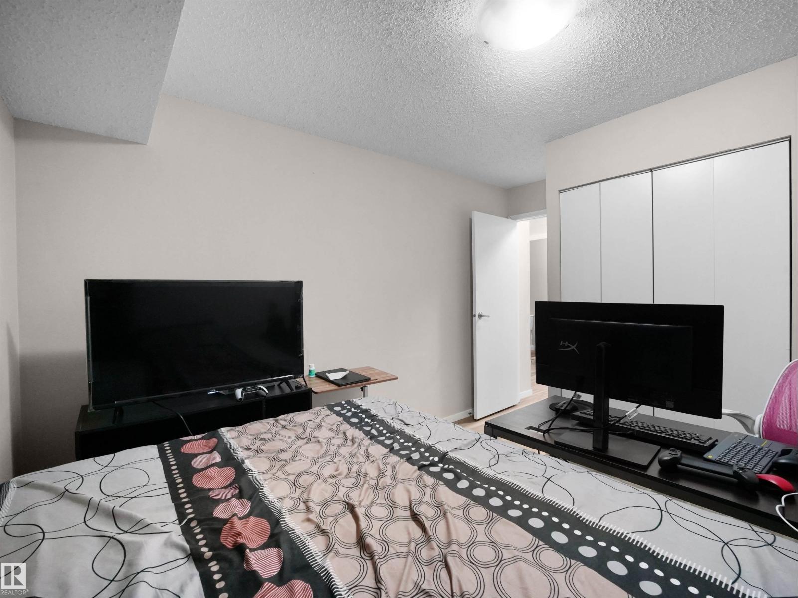 #134 2703 79 ST NW