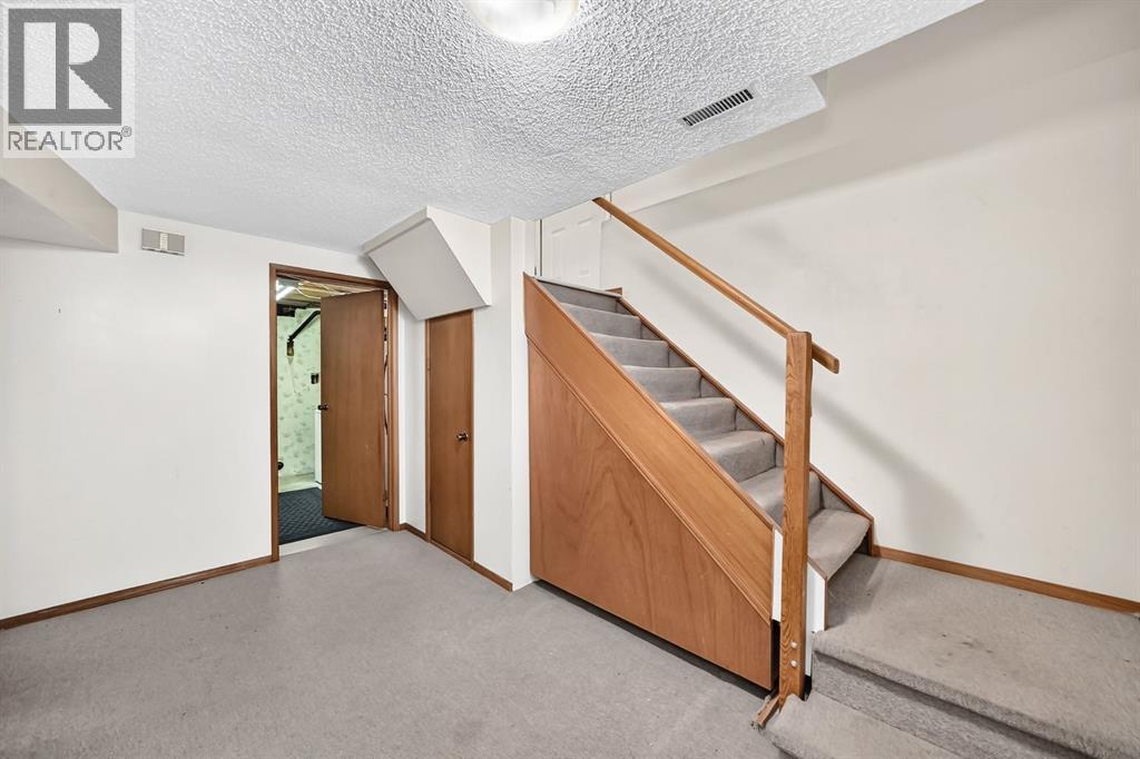 947 Maitland Way NE, Calgary, Alberta  T2A 5M8 - Photo 26 - A2338420