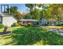24 INGLEWOOD Court, Grimsby, Ontario