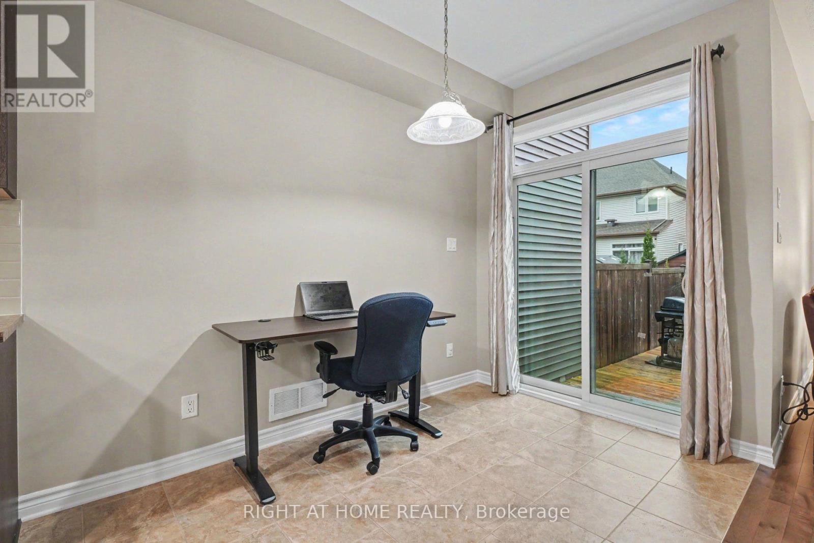 998 Bunchberry Way, Ottawa, Ontario  K1T 0L6 - Photo 13 - X14087928