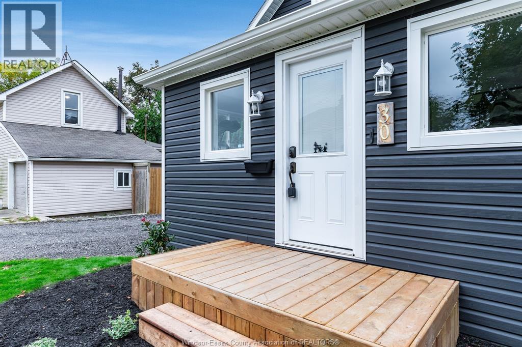 30 Askew Street, Leamington, Ontario N8H 1X7 - Photo 29 - 26025510