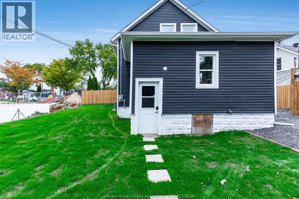 30 Askew Street, Leamington, Ontario N8H 1X7 - Photo 34 - 26025510