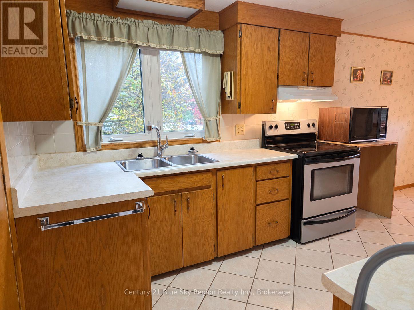 1110 Copeland Street, North Bay, Ontario  P1B 3E8 - Photo 7 - X14087972