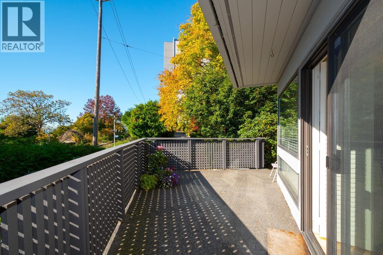 1896 Bellevue Avenue, West Vancouver, British Columbia  V7V 1B4 - Photo 9 - R3176098