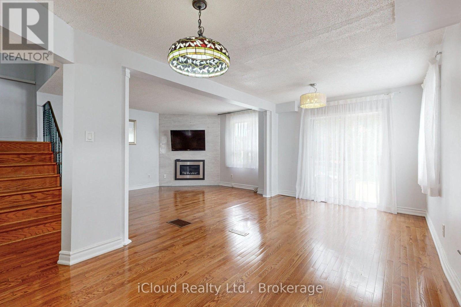 50 Denlow Drive, Brampton, Ontario  L6Y 2L5 - Photo 10 - W14028756