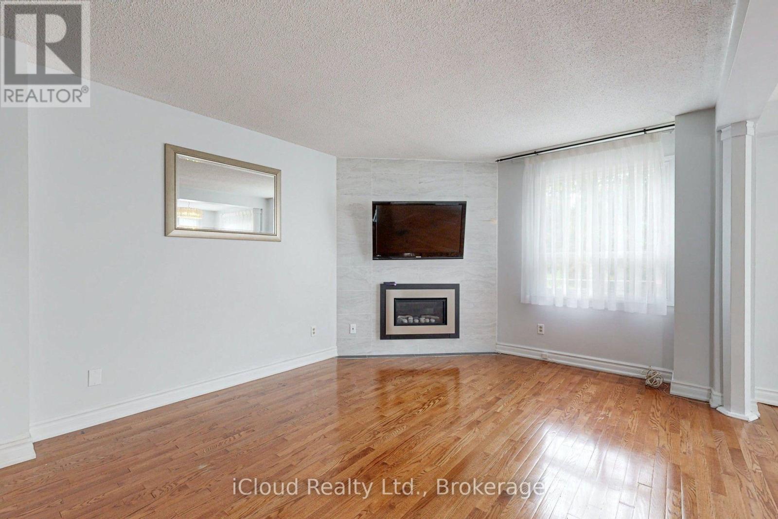 50 Denlow Drive, Brampton, Ontario  L6Y 2L5 - Photo 11 - W14028756