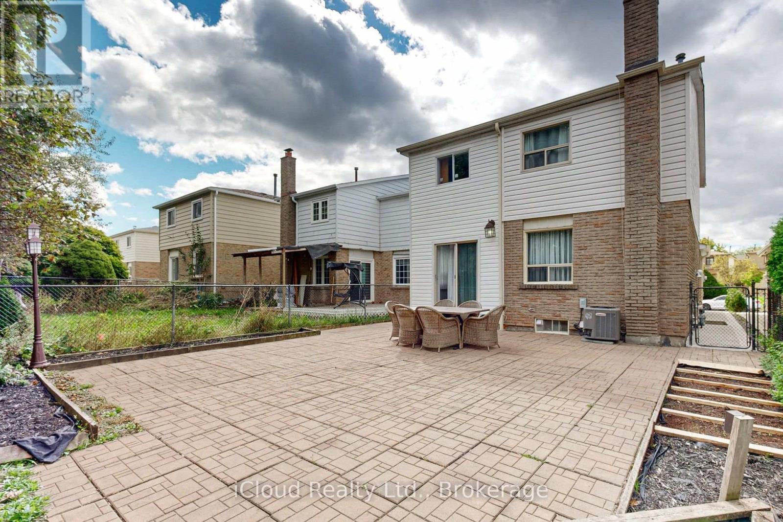 50 Denlow Drive, Brampton, Ontario  L6Y 2L5 - Photo 28 - W14028756