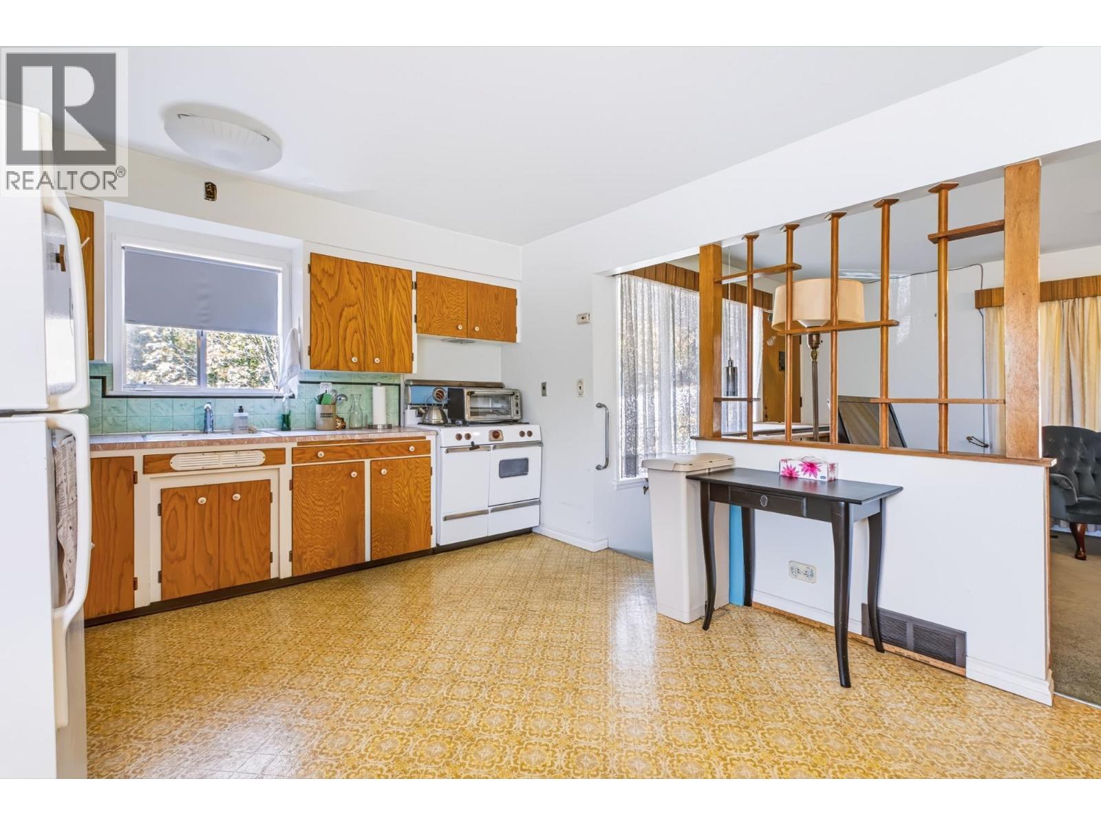 205 Nelson Street, Coquitlam, British Columbia  V3K 4M5 - Photo 10 - R3176095