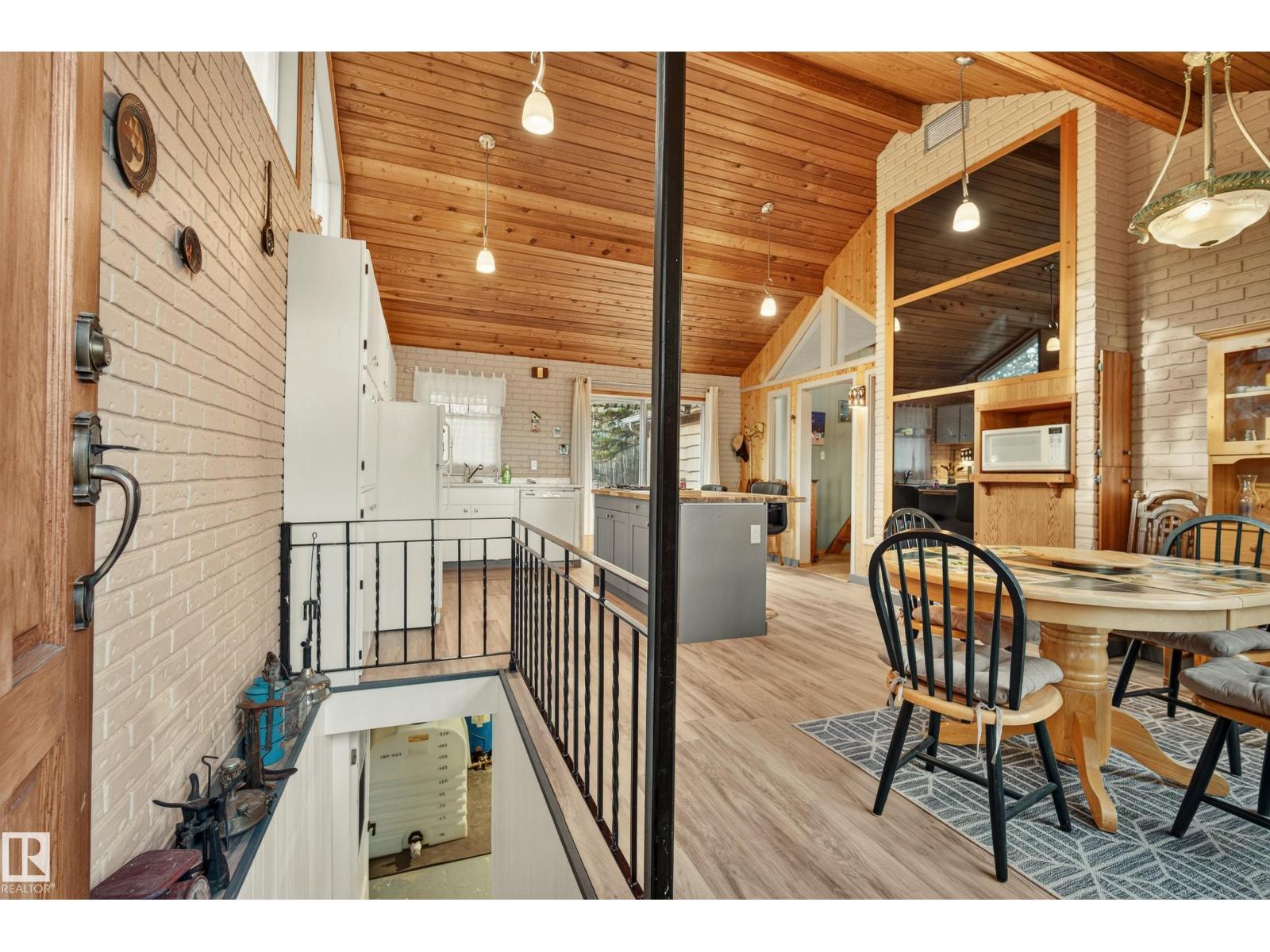 4315 Leisure Ln, Rural Lac Ste. Anne County, Alberta  T0E 1V6 - Photo 8 - E4513097
