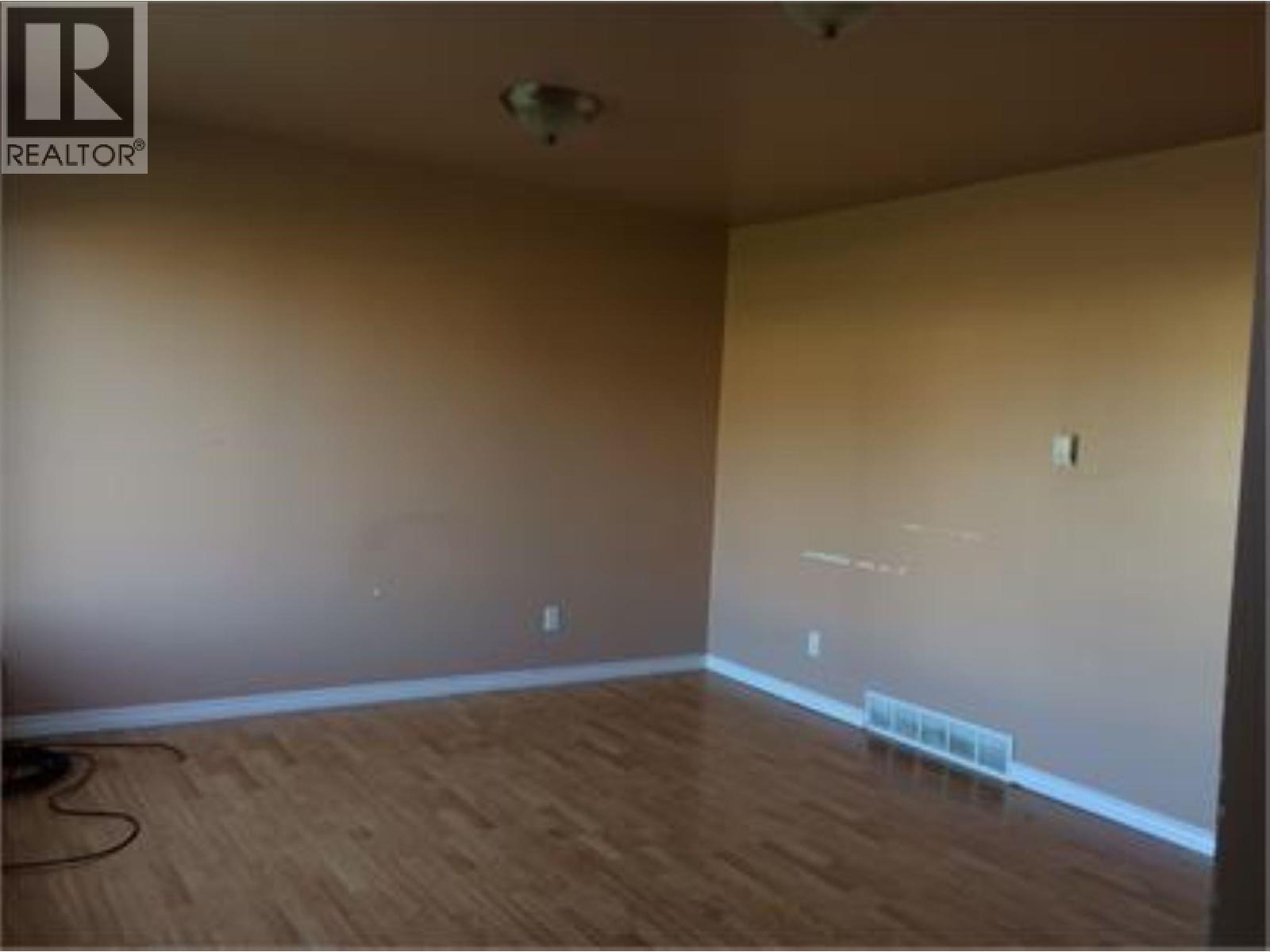 5328 43 Street, Fort Nelson, British Columbia  V0C 1R0 - Photo 6 - R3175524
