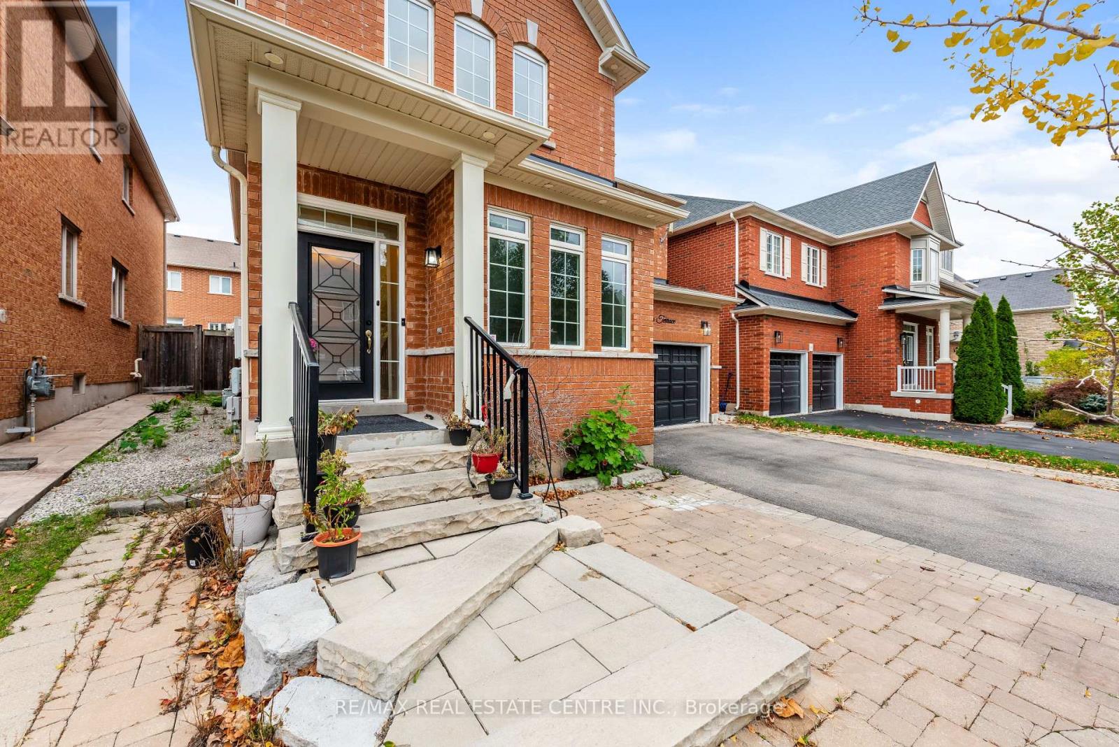 456 Laundon Terrace, Milton, Ontario  L9T 7X9 - Photo 3 - W14088002