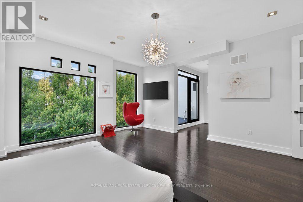 647 Montbeck Crescent, Mississauga, Ontario  L5G 1P1 - Photo 19 - W14028458