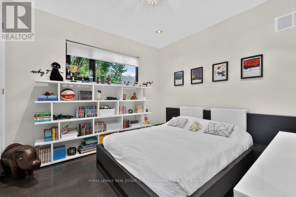 647 Montbeck Crescent, Mississauga, Ontario  L5G 1P1 - Photo 25 - W14028458
