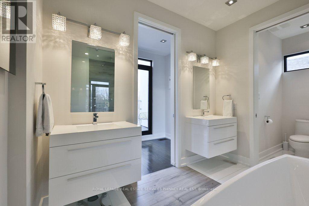 647 Montbeck Crescent, Mississauga, Ontario  L5G 1P1 - Photo 21 - W14028458