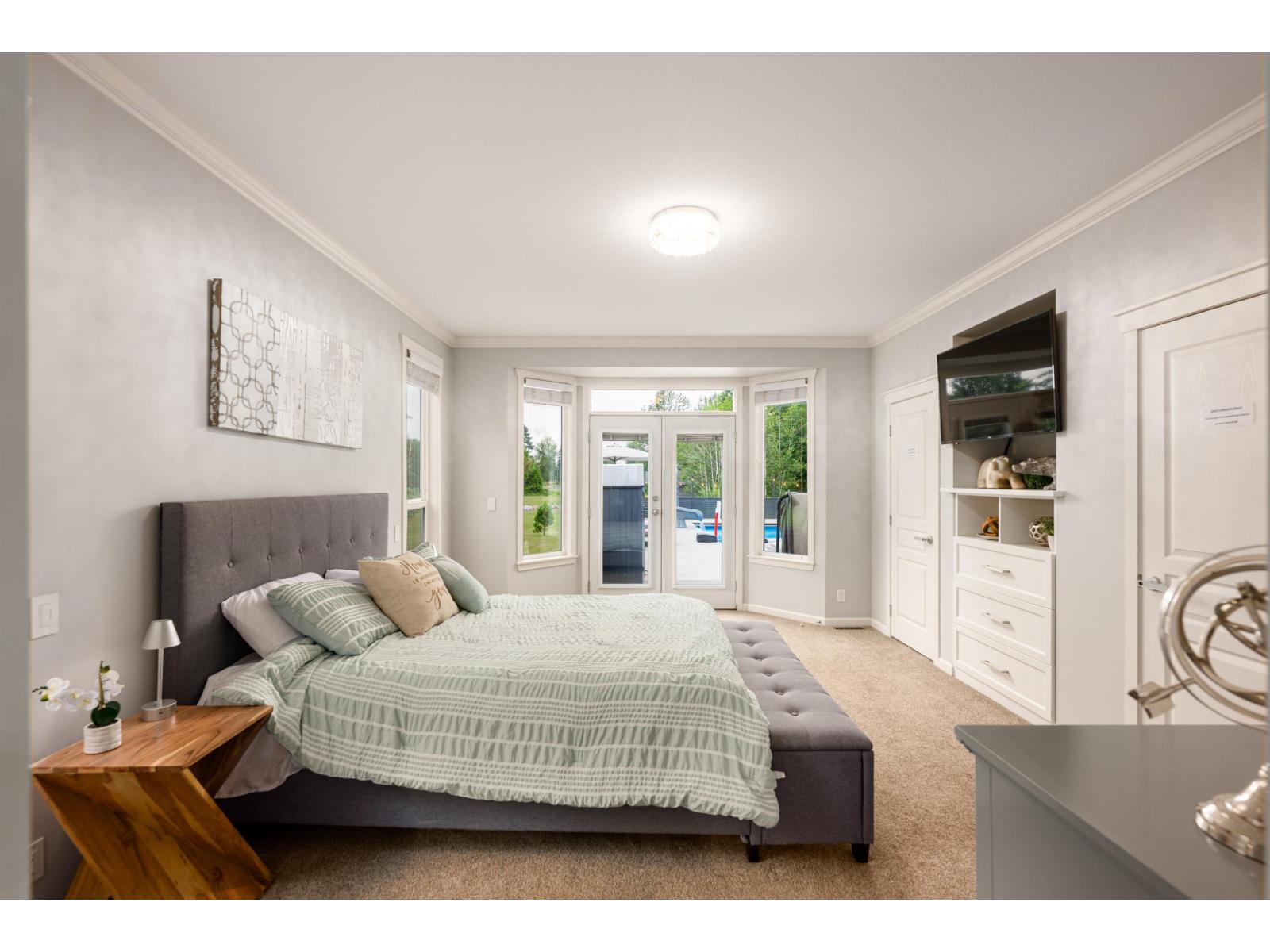 6453 260 STREET