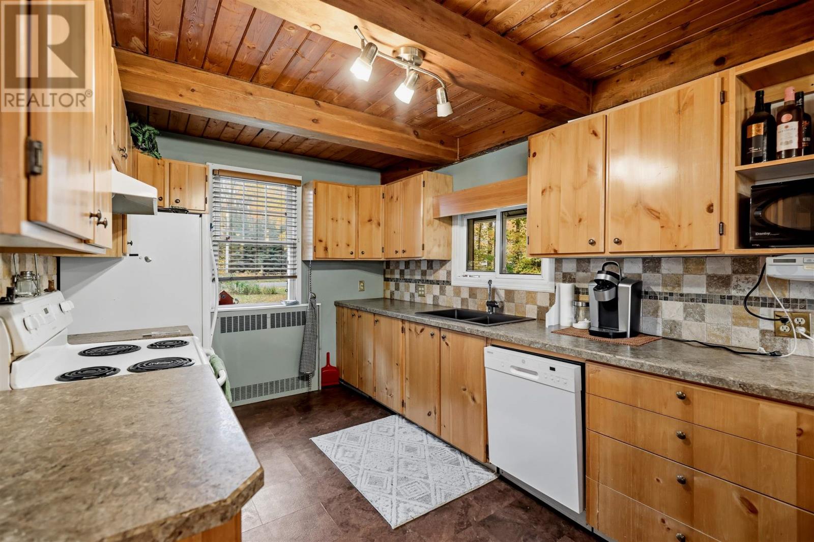 816 Pine Shores Rd, Goulais River, Ontario  P0S 1E0 - Photo 11 - SM262909