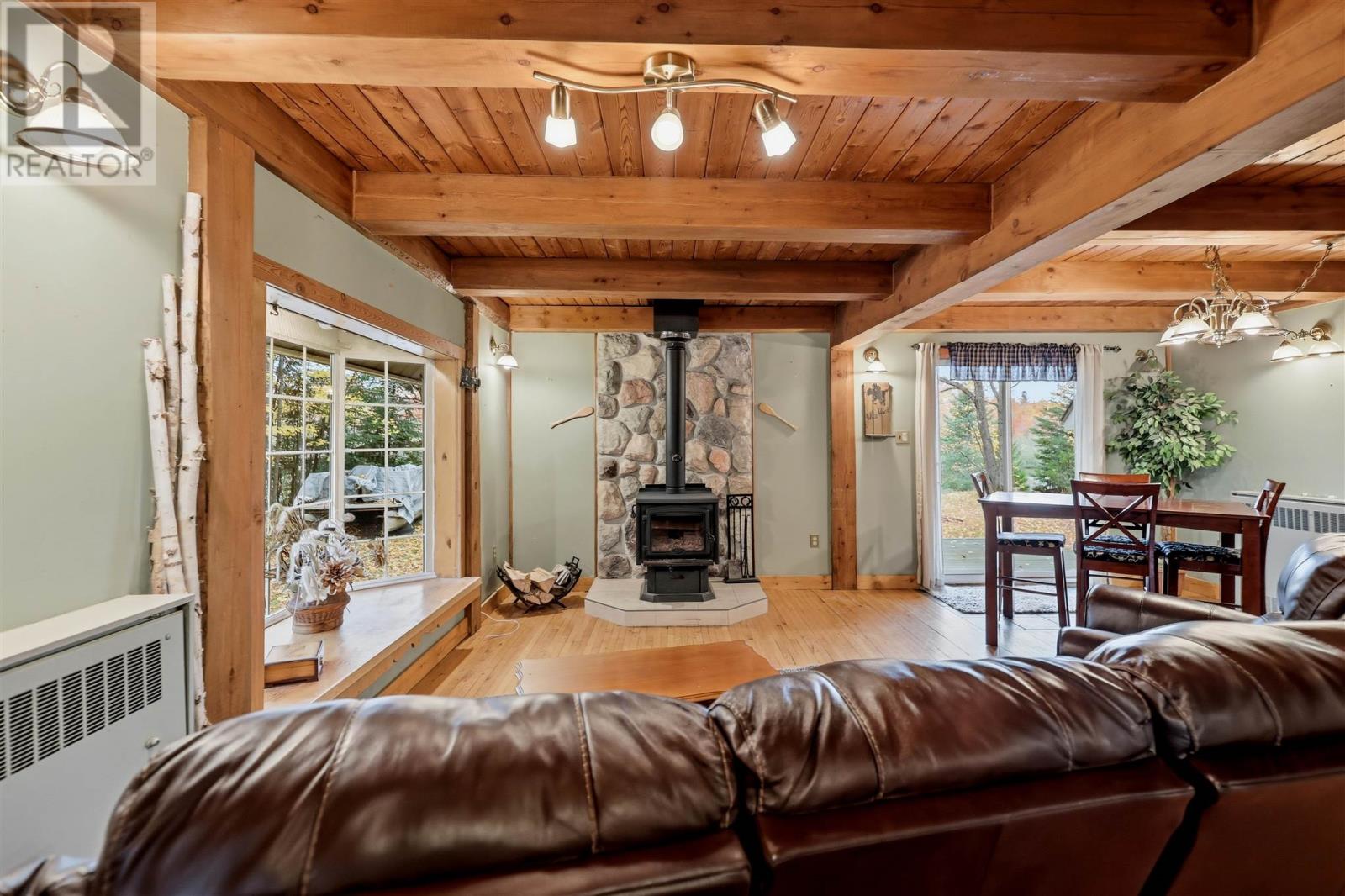 816 Pine Shores Rd, Goulais River, Ontario  P0S 1E0 - Photo 5 - SM262909