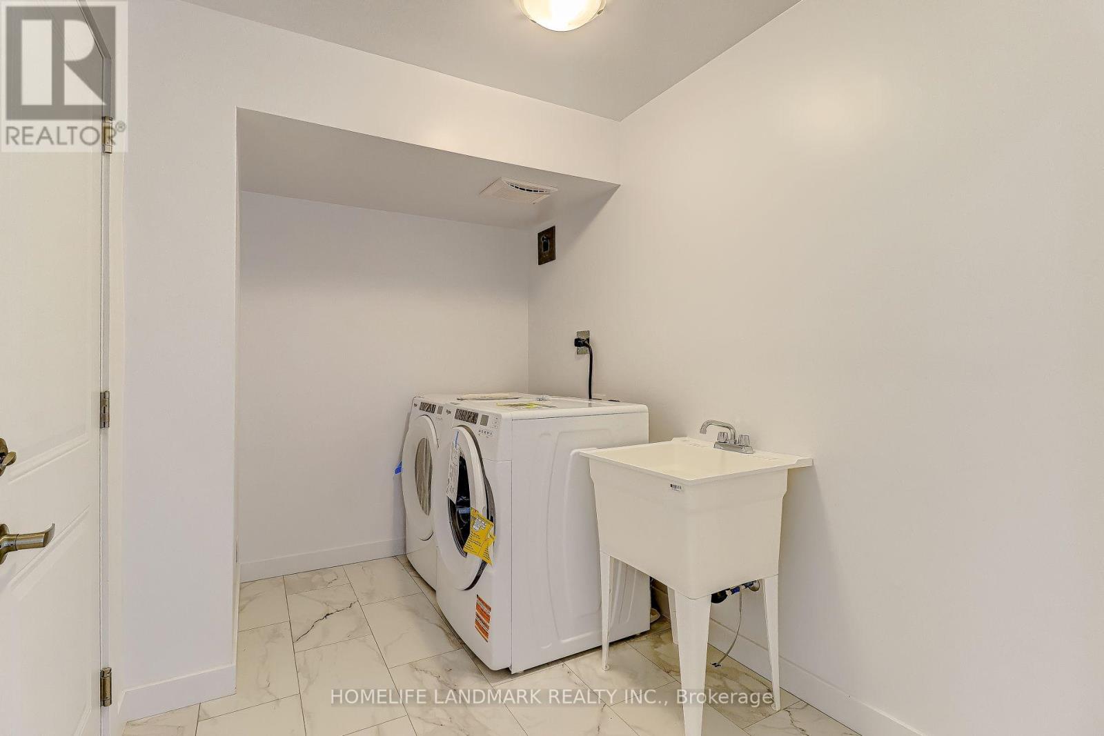 17 Bancroft Lane, Richmond Hill, Ontario  L4E 1M1 - Photo 12 - N13742382
