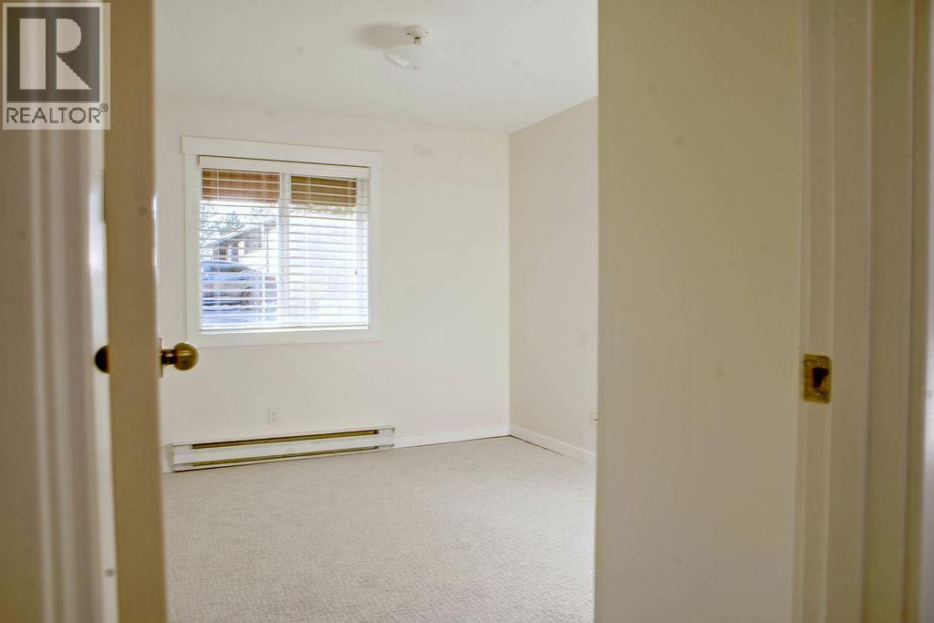 44 Whiteshield Crescent S Unit# 301