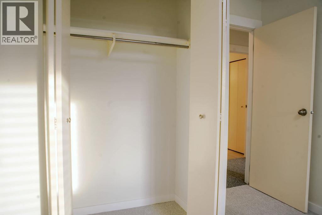 44 Whiteshield Crescent S Unit# 301