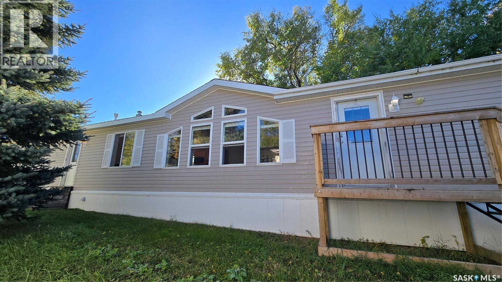16 Walters COURT, pilot butte, Saskatchewan