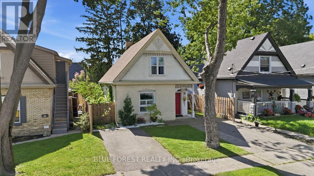 3 MARMORA STREET, London East, Ontario
