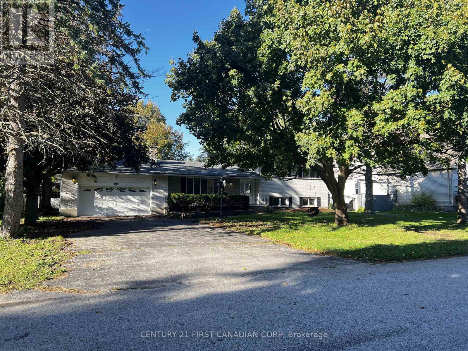 28 Redford Road, London North, Ontario  N5X 3V5 - Photo 4 - X14088188