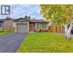 102 TOYNBEE Crescent, Kitchener, Ontario