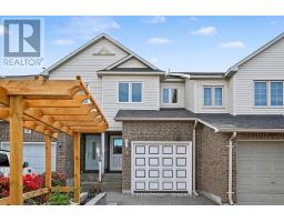 13 SPRUCE CRESCENT, Arnprior, Ontario
