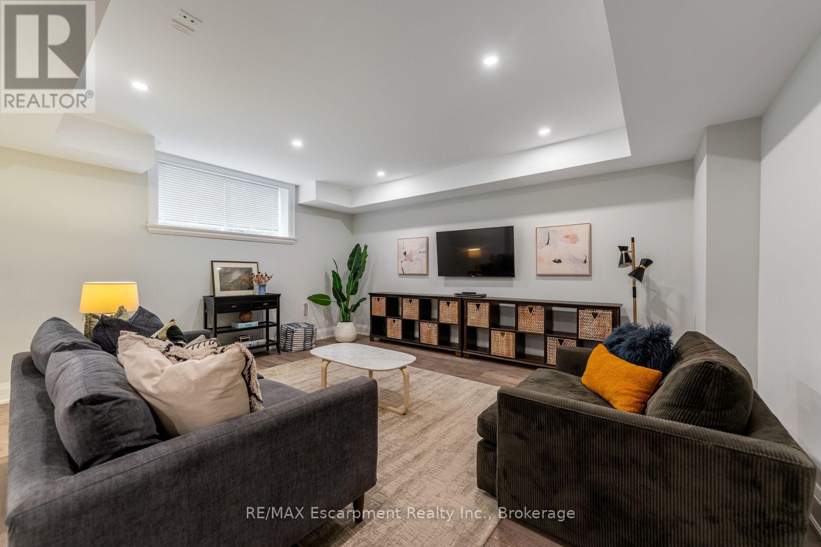 1394 Waverly Avenue, Oakville, Ontario  L6L 2S3 - Photo 39 - W14088202