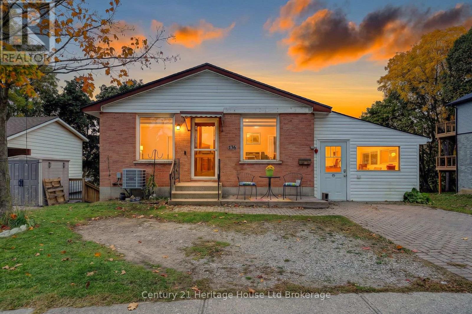136 Dover Street, Woodstock, Ontario N4S 3M1 - Photo 1 - X14088072