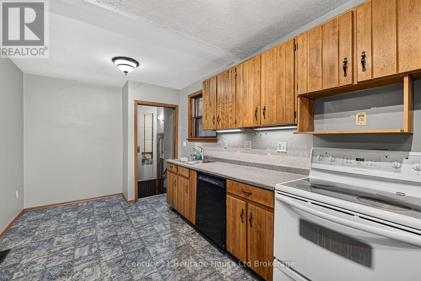 136 Dover Street, Woodstock, Ontario N4S 3M1 - Photo 15 - X14088072