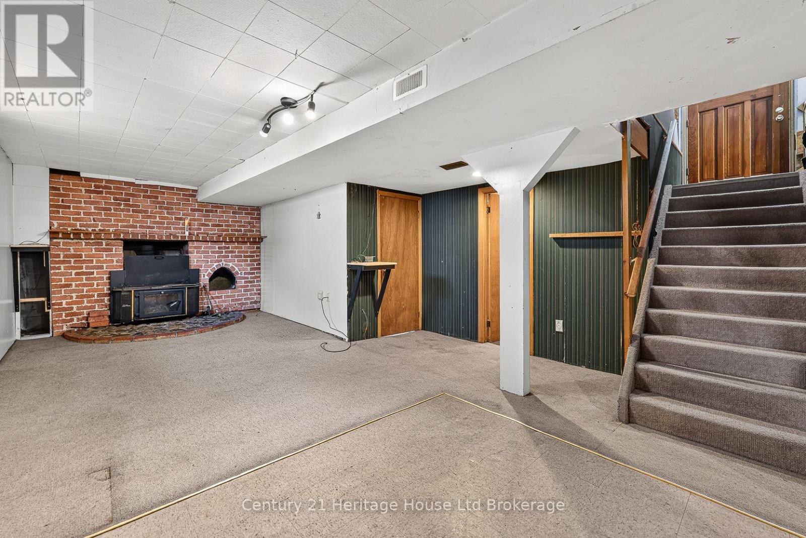 136 Dover Street, Woodstock, Ontario N4S 3M1 - Photo 4 - X14088072