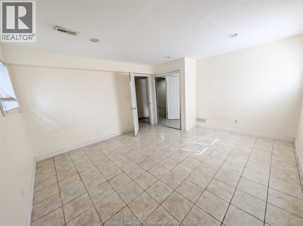 1533 Meridian Street, Windsor, Ontario  N9G 3E5 - Photo 17 - 26025038