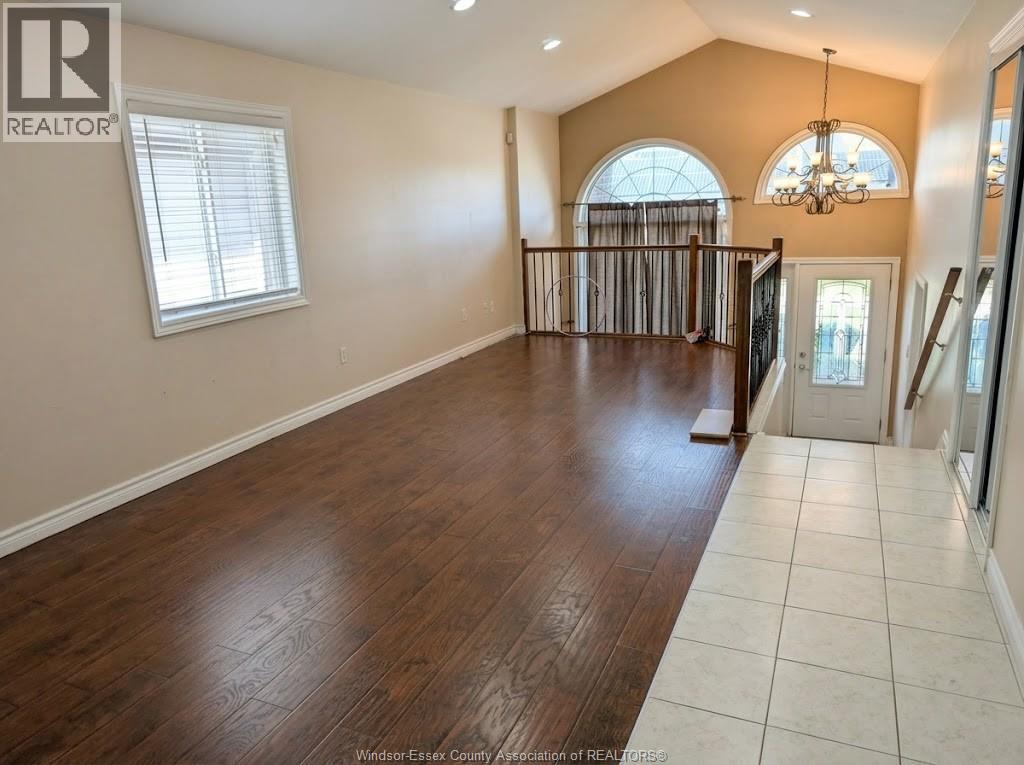 1533 Meridian Street, Windsor, Ontario  N9G 3E5 - Photo 4 - 26025038