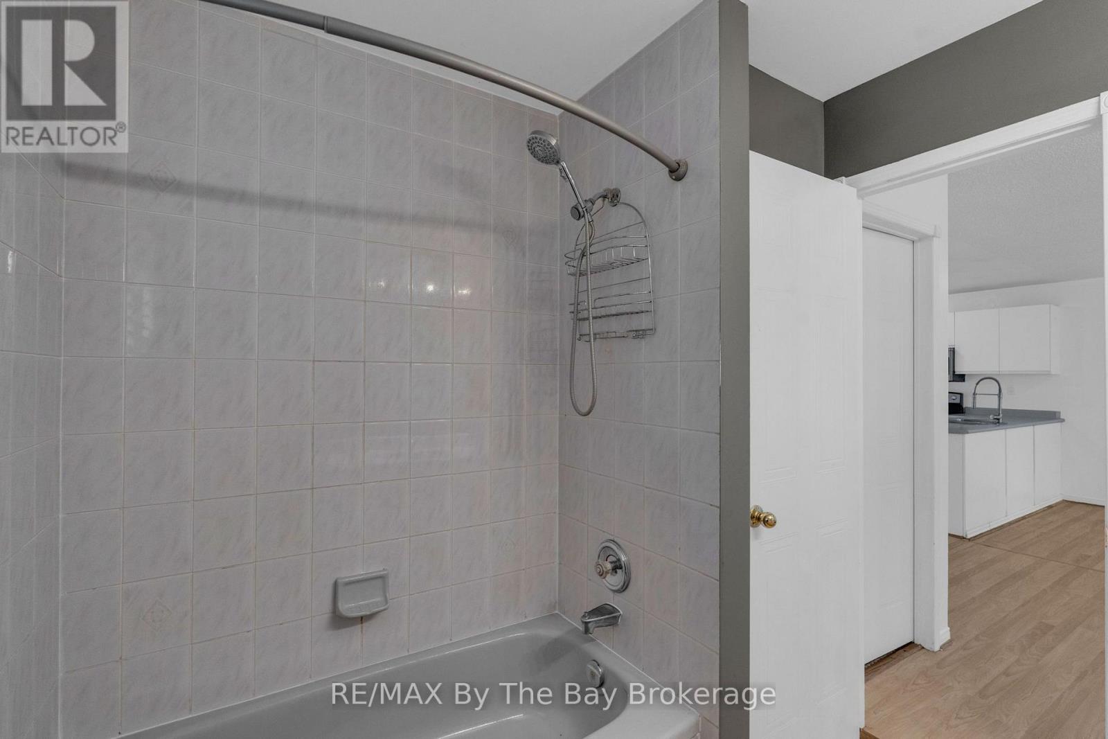 5 Brillinger Drive, Wasaga Beach, Ontario  L9Z 1L4 - Photo 14 - S14088100