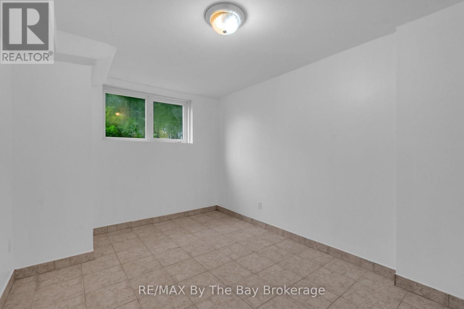 5 Brillinger Drive, Wasaga Beach, Ontario  L9Z 1L4 - Photo 23 - S14088100