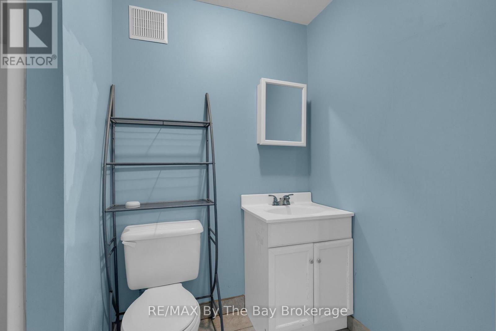 5 Brillinger Drive, Wasaga Beach, Ontario  L9Z 1L4 - Photo 25 - S14088100