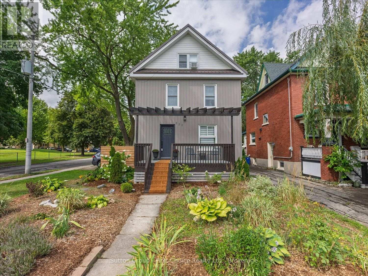 222 BRUNSWICK STREET, stratford, Ontario