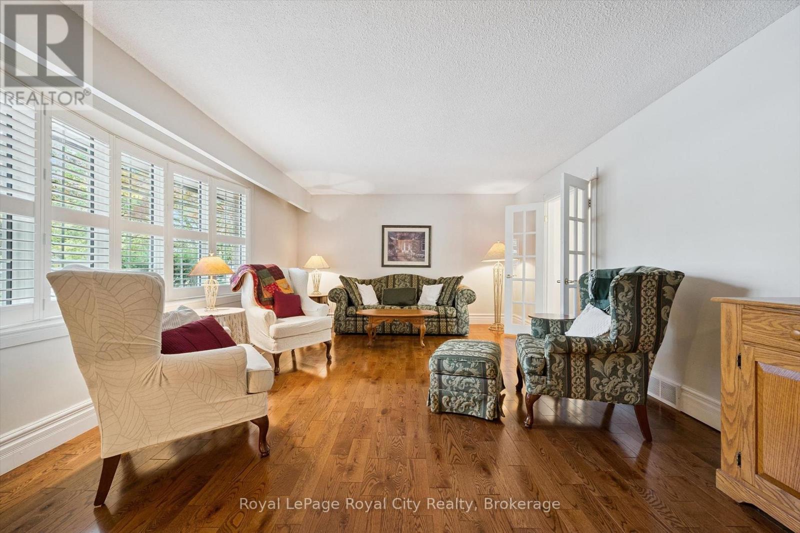 46 Rickson Avenue, Guelph (Kortright West), Ontario  N1G 2X1 - Photo 5 - X14088068