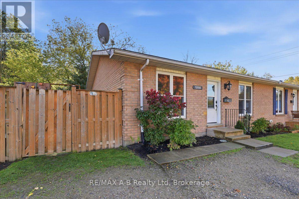 B - 129 Mitchell Court, West Perth (Mitchell), Ontario  N0K 1N0 - Photo 3 - X14088290