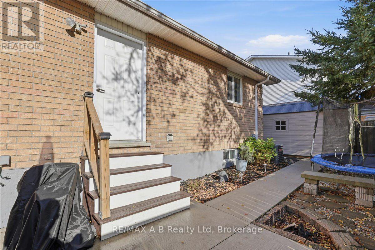 B - 129 Mitchell Court, West Perth (Mitchell), Ontario  N0K 1N0 - Photo 39 - X14088290