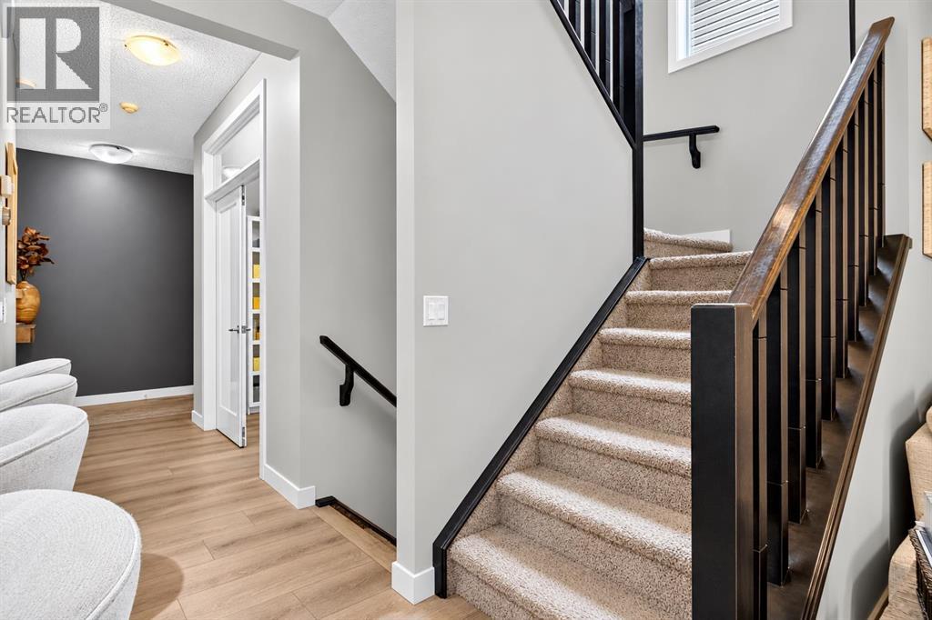 260 Cranarch Common Se, Calgary, Alberta  T3M 1M2 - Photo 6 - A2352255