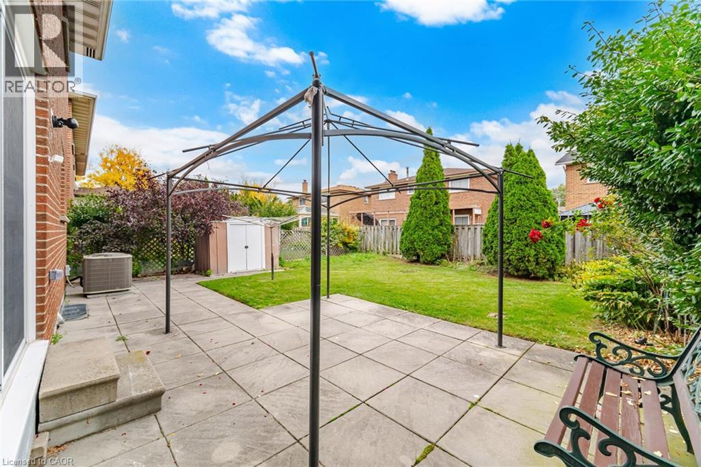4200 Greybrook Crescent, Mississauga, Ontario  L4W 3G6 - Photo 45 - 40869888